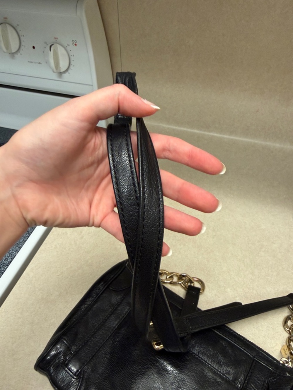 MICHAEL Michael Kors Black Leather Shoulder Bag with Gold Hardware - Picture 7 of 11